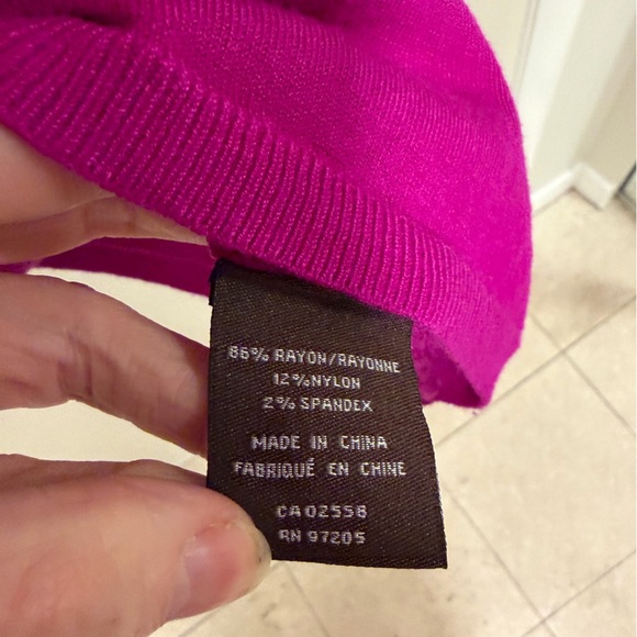 Danier Women's Vibrant Magenta Sweater - Picture 10 of 12